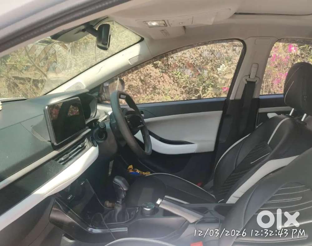 Well Maintained Deisel Nexon With All Feature Like 360 Camera Tpms