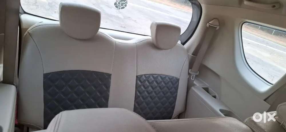 Maruti Suzuki Ertiga Vxi 2014