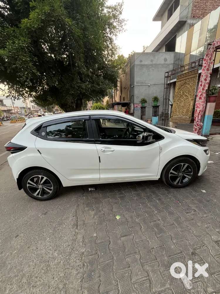Tata Altroz Xz Icng 2023