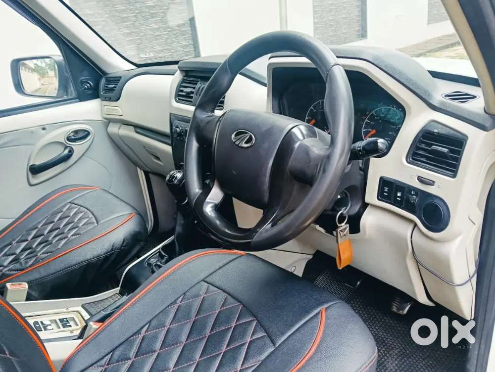 Mahindra Scorpio 2017 Diesel 101130 Km Driven,