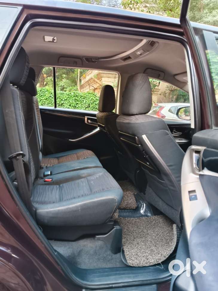 Toyota Innova Crysta 2.4 V 8 Str, 2016, Diesel