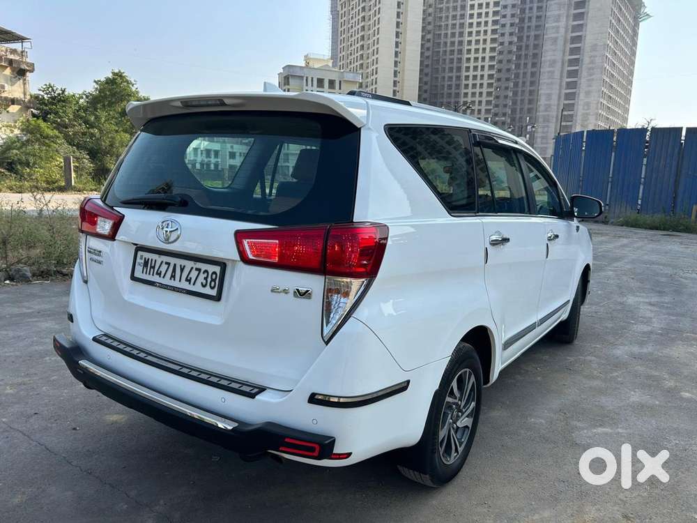 Toyota Innova Crysta 2021 Diesel 35000 Km Driven