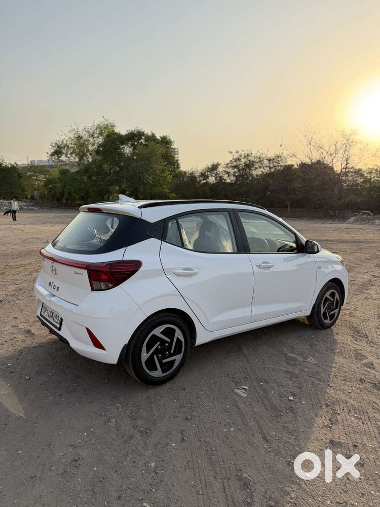 Hyundai Grand I10 Nios Sportz 1.2 At, 2025, Petrol