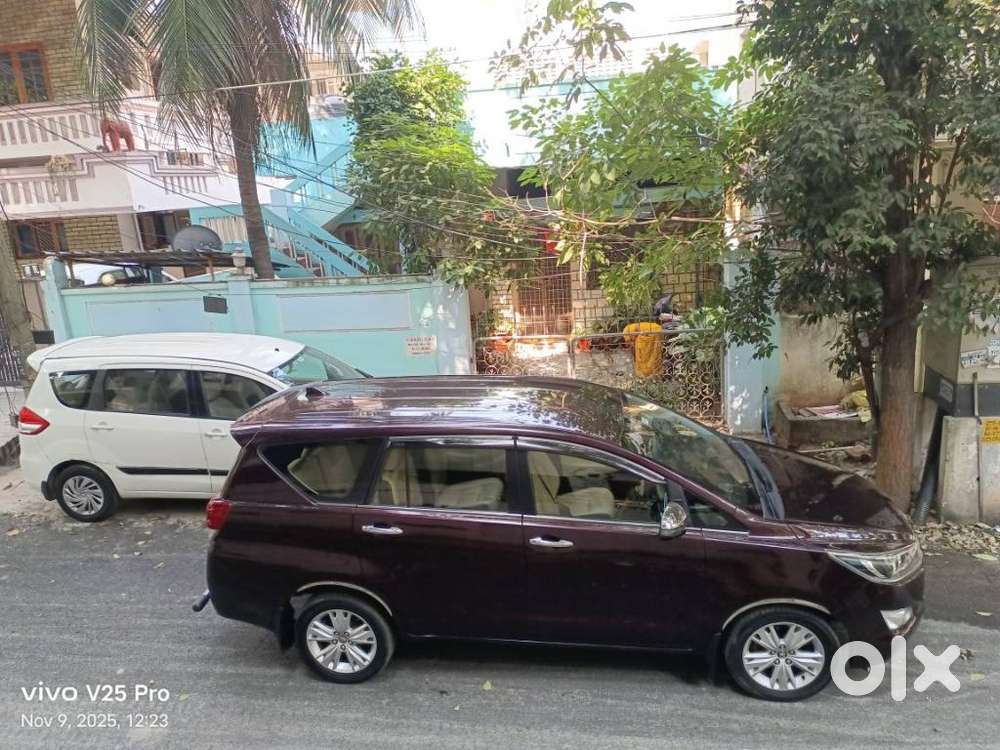 Toyota Innova Crysta 2.8z Automatic, 2019, Diesel