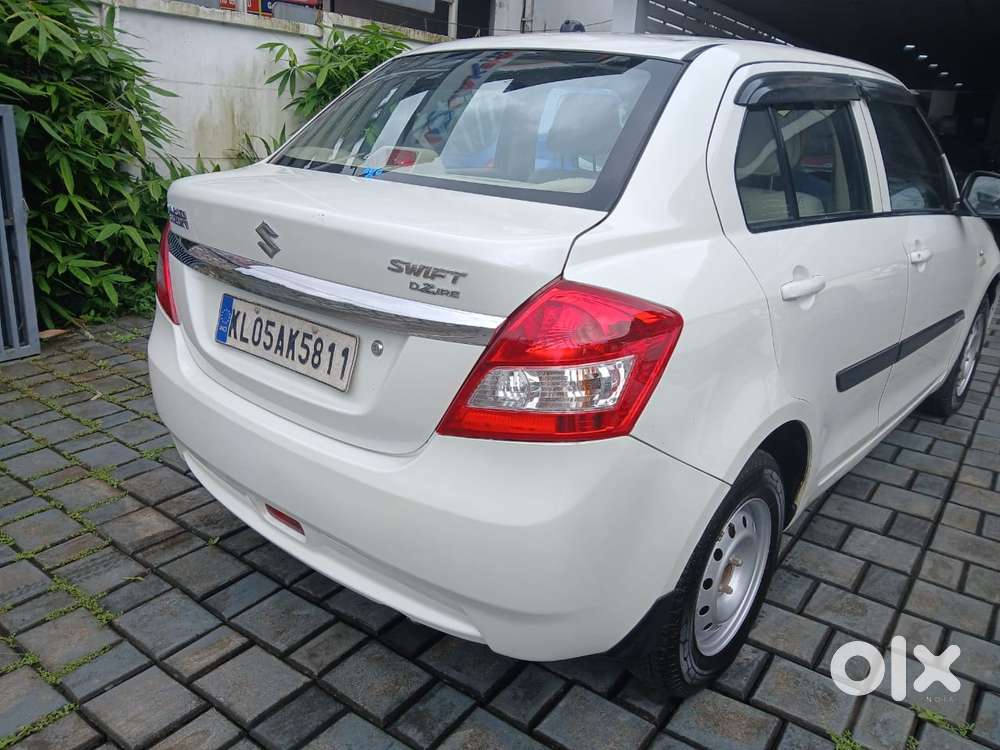 Maruti Suzuki Dzire 1.2 Lxi, 2014, Petrol