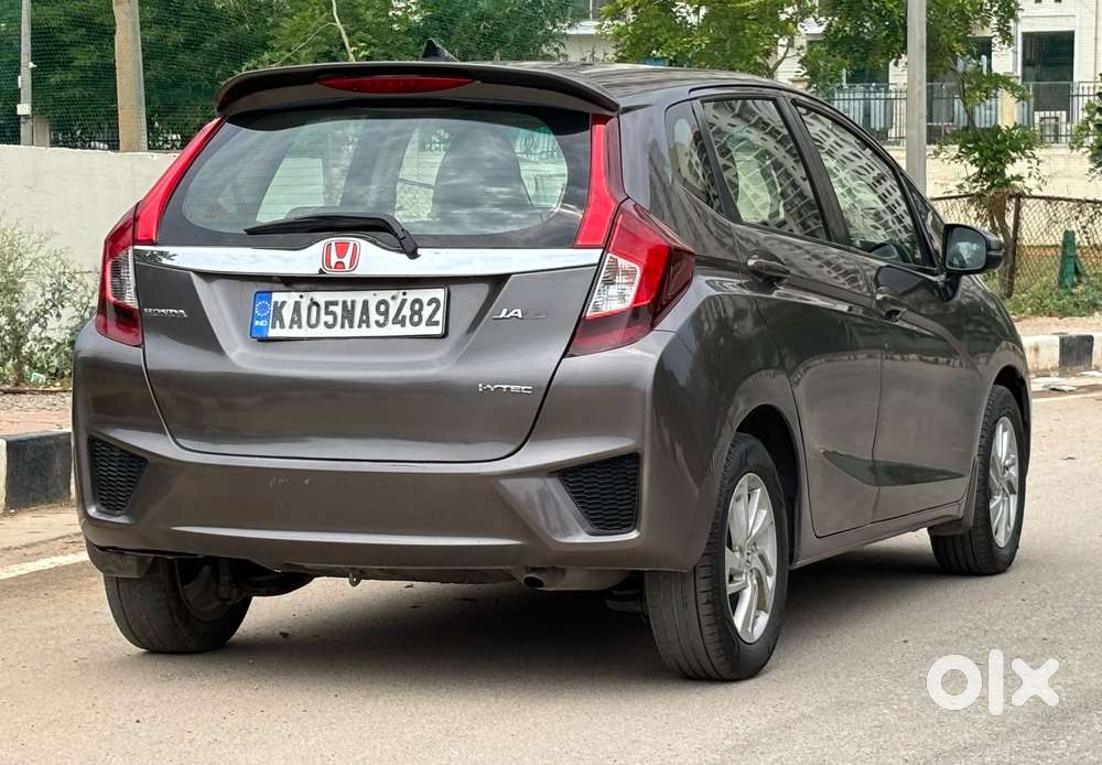 Honda Jazz V Mt Privilege, 2015, Petrol