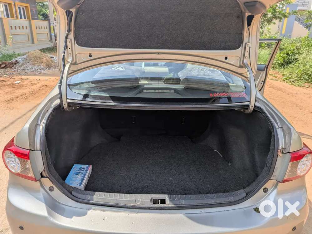 Toyota Corolla Altis 2011 Limited Edition