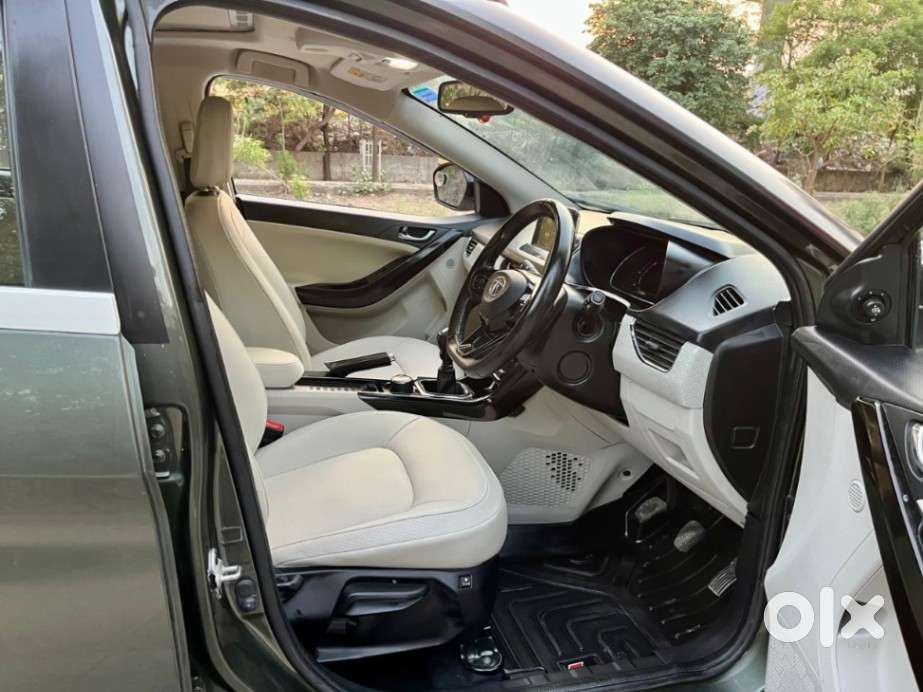 Tata Nexon Xz Plus Luxs, 2023, Petrol