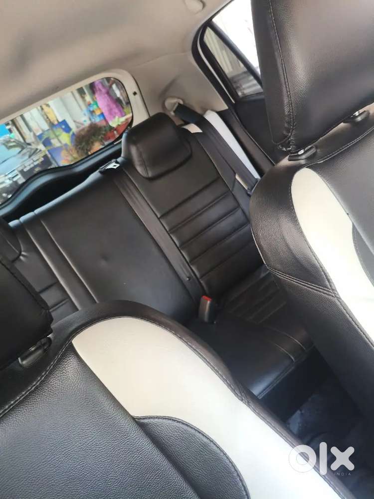 Maruti Suzuki Swift Lxi 2025