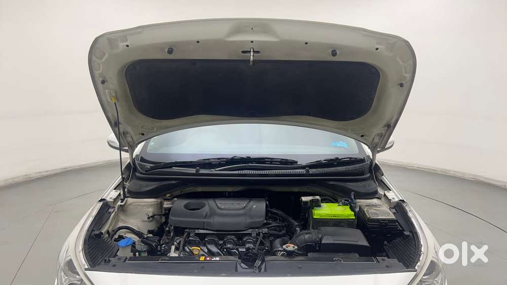 Hyundai Verna [ ] Fluidic 4s 1.6 Crdi Sx (o) At, 2019, Petrol