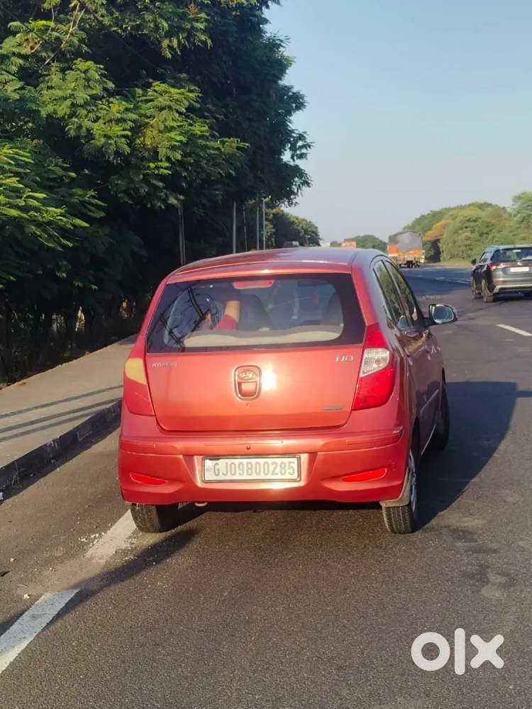 2nd Owner Hyundai I10 Sportz 2011