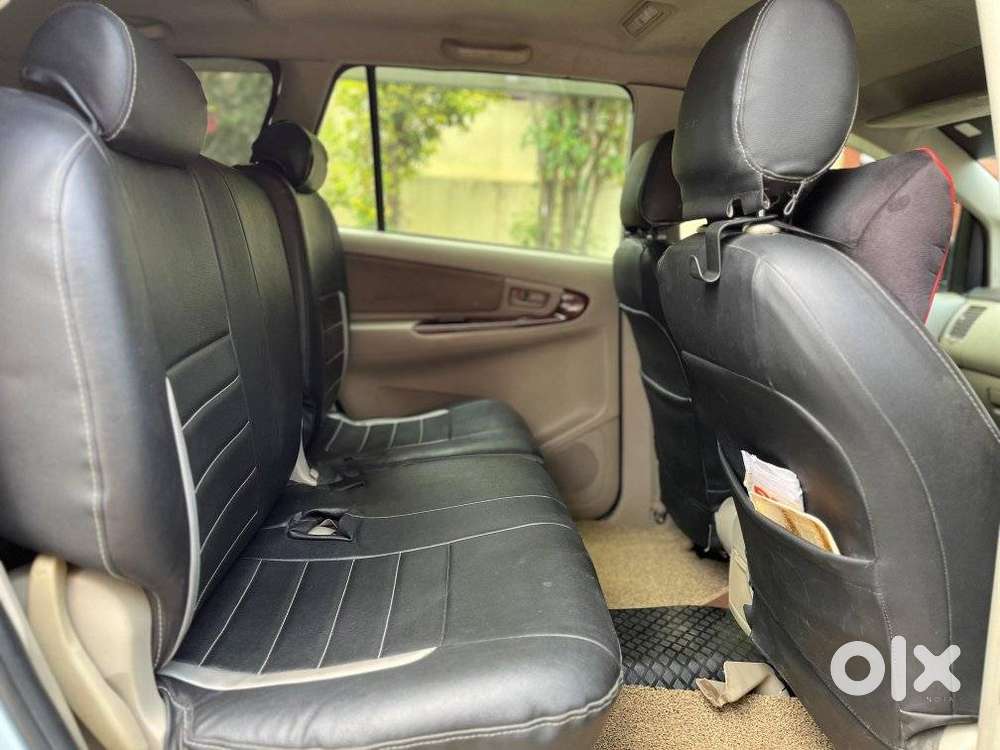 Toyota Innova 2009-2011 2.0 G4 Petrol 8-seater, 2011, Diesel