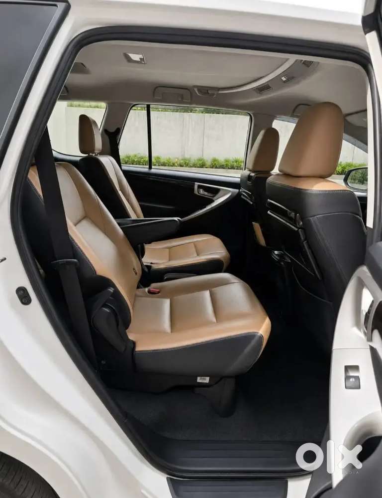 Toyota Innova Crysta 2.4 Z 2022