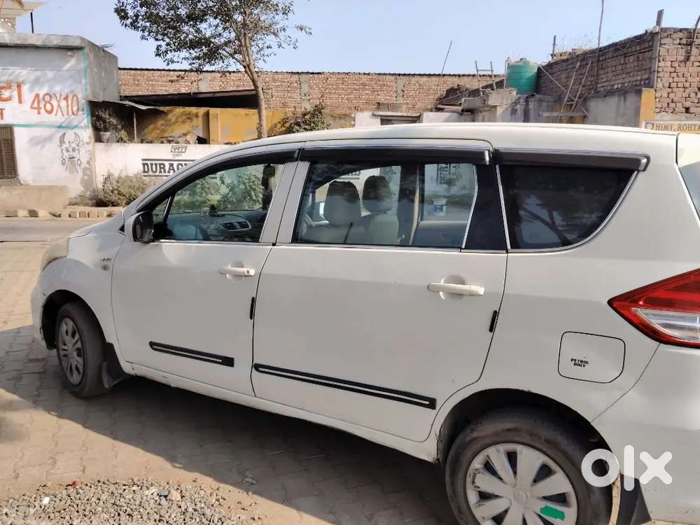 Maruti Suzuki Ertiga 2015-2018 Variant