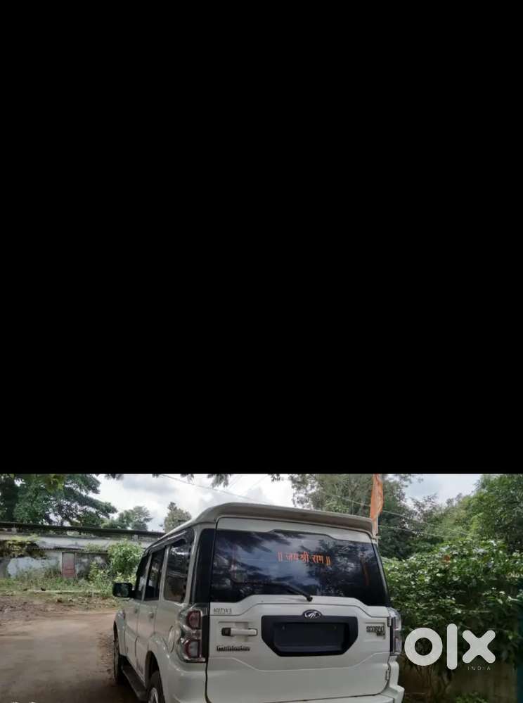 Mahindra Scorpio S6 Plus Diesel 2016