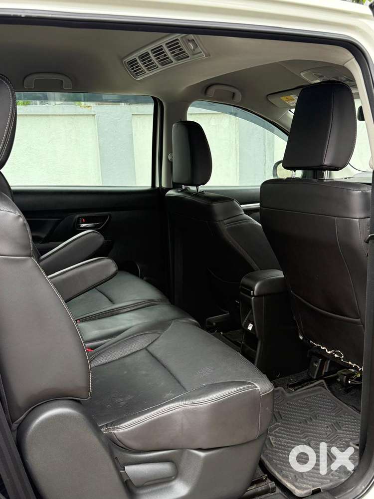 Maruti Suzuki Xl6 1.5 Alpha Mt, 2022, Petrol