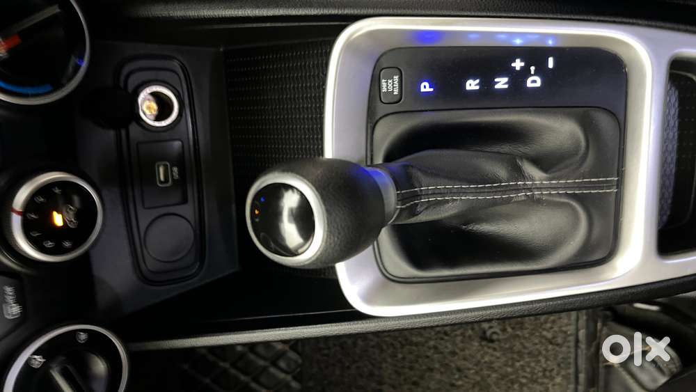 Hyundai Venue S Turbo Dct, 2019, Petrol