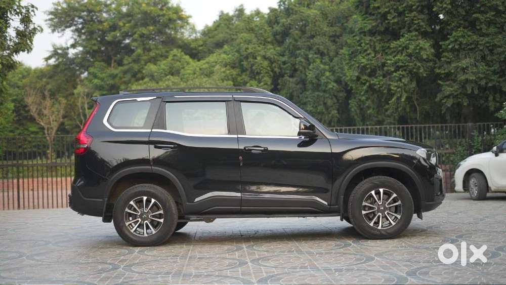 Mahindra Scorpio N Z4 Petrol Mt 7 Str, 2024, Petrol