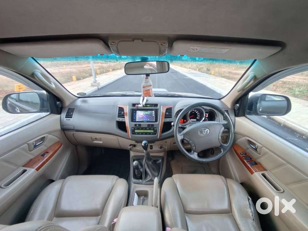 Toyota Fortuner 3.0 4x4 Manual, 2010, Diesel