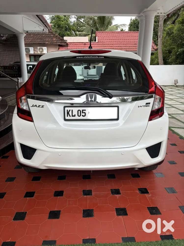 2018 Model 2019 Registration Jazz V Automatic Single Owner 62,000km