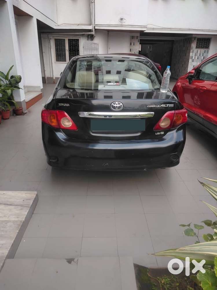 Toyota Corolla Altis 2011 Petrol Well Maintained