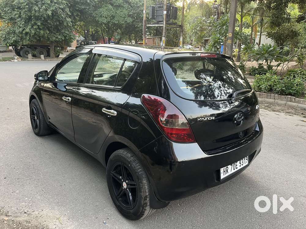 Hyundai I20 Asta 1.4 Crdi With Avn 6 Speed, 2010, Diesel