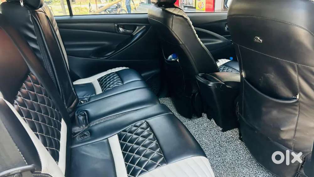 Toyota Innova Crysta 2022 Petrol 61348 Km Driven