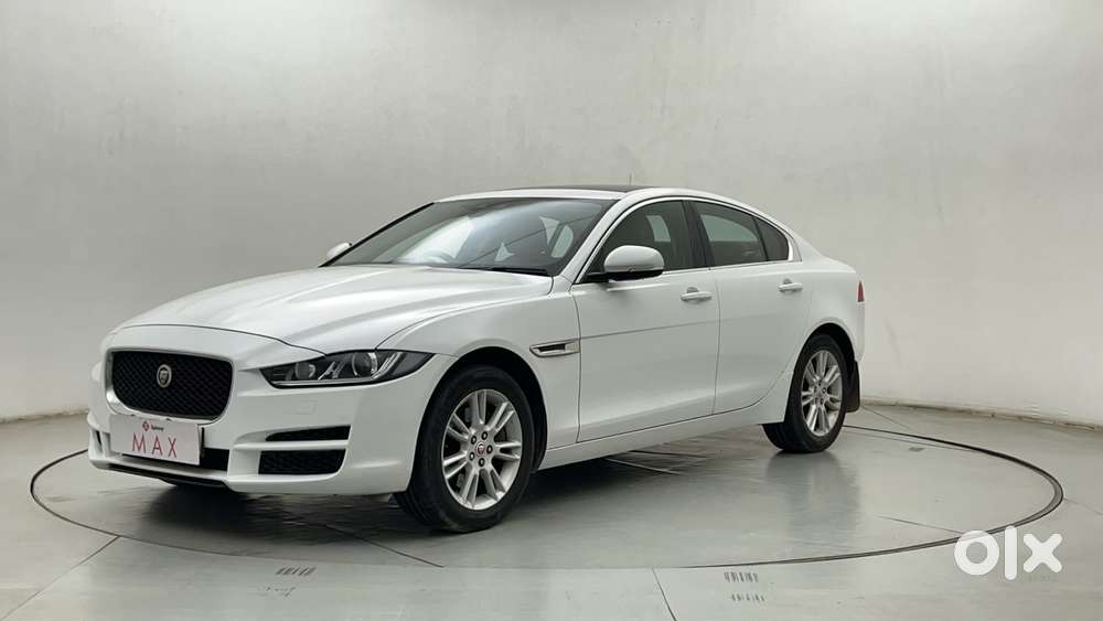 Jaguar Xe Prestige, 2016, Petrol