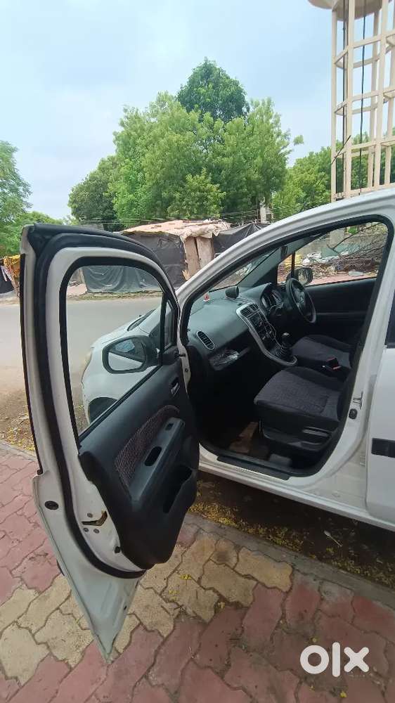 Maruti Ritz Ac Power Full And ,5. Tayr New And Fmelly Car