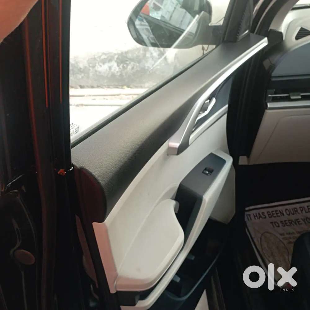 Kia Carens 2024 Petrol 12500 Km Driven