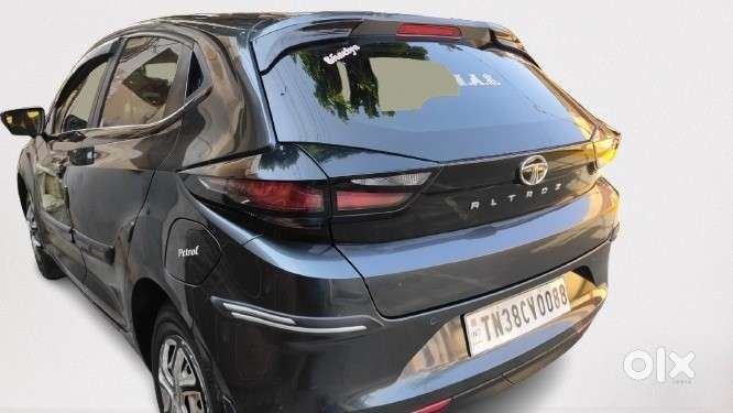 Tata Altroz Xe Petrol, 2020, Petrol