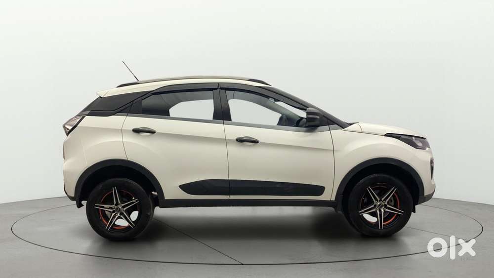 Tata Nexon 1.2 Revotron Xm, 2020, Petrol