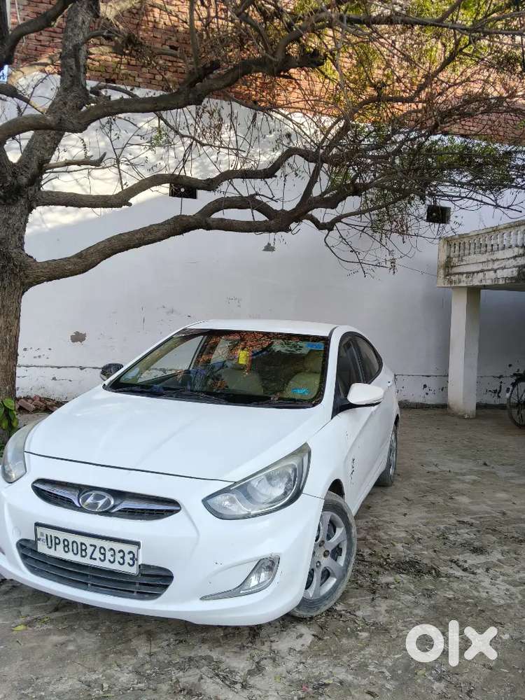 Hyundai Verna Fluidic Petrol 2011