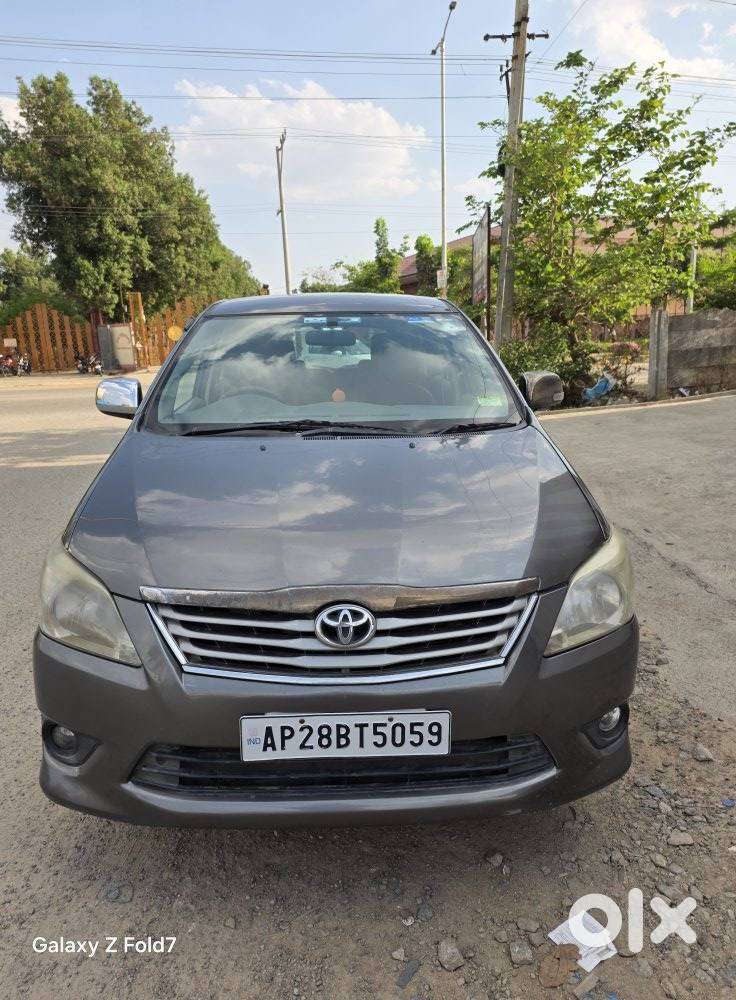 Toyota Innova 2.5 V 7 Str, 2012, Diesel