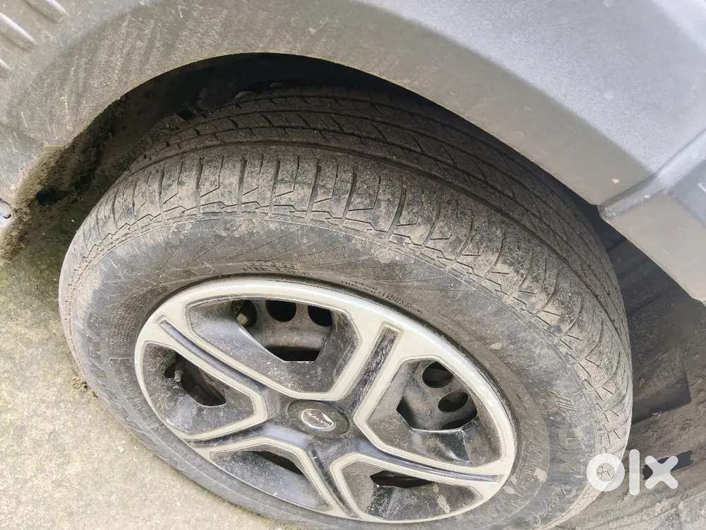 Maruti Suzuki Brezza Vxi 2022