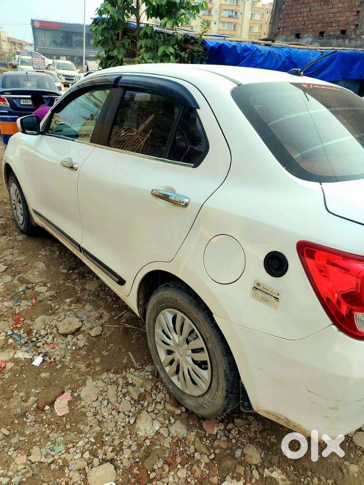 Maruti Suzuki Dzire 1.2 Vxi Cng, 2023, Cng & Hybrids