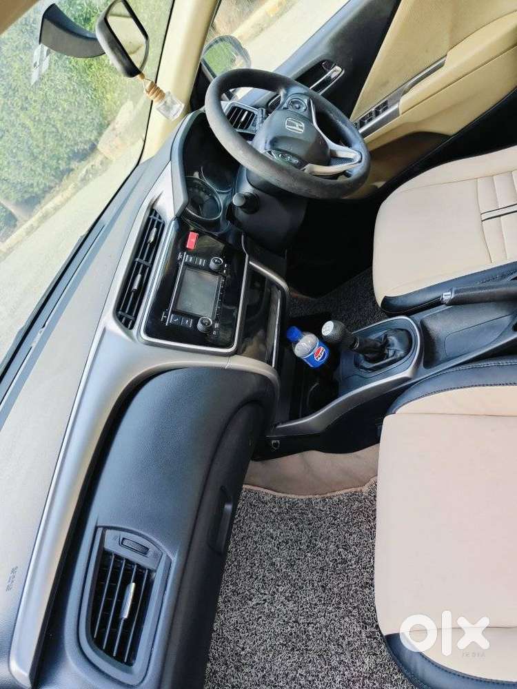 Honda City V Mt, 2015, Petrol