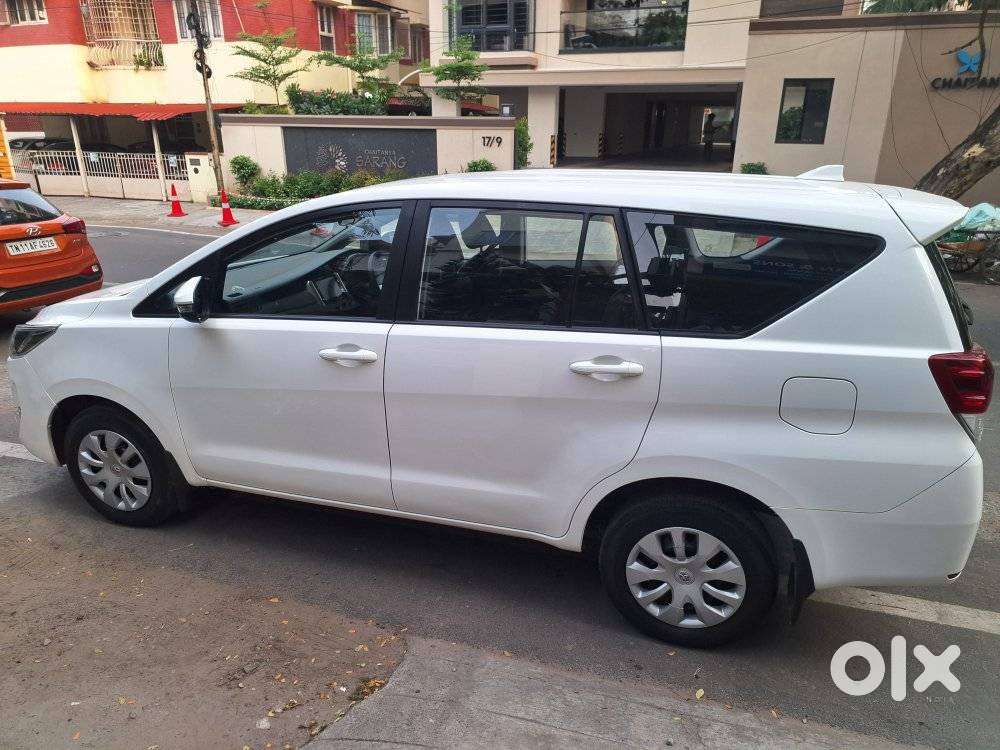 Toyota Innova Crysta 2.4 G Mt, 2025, Diesel