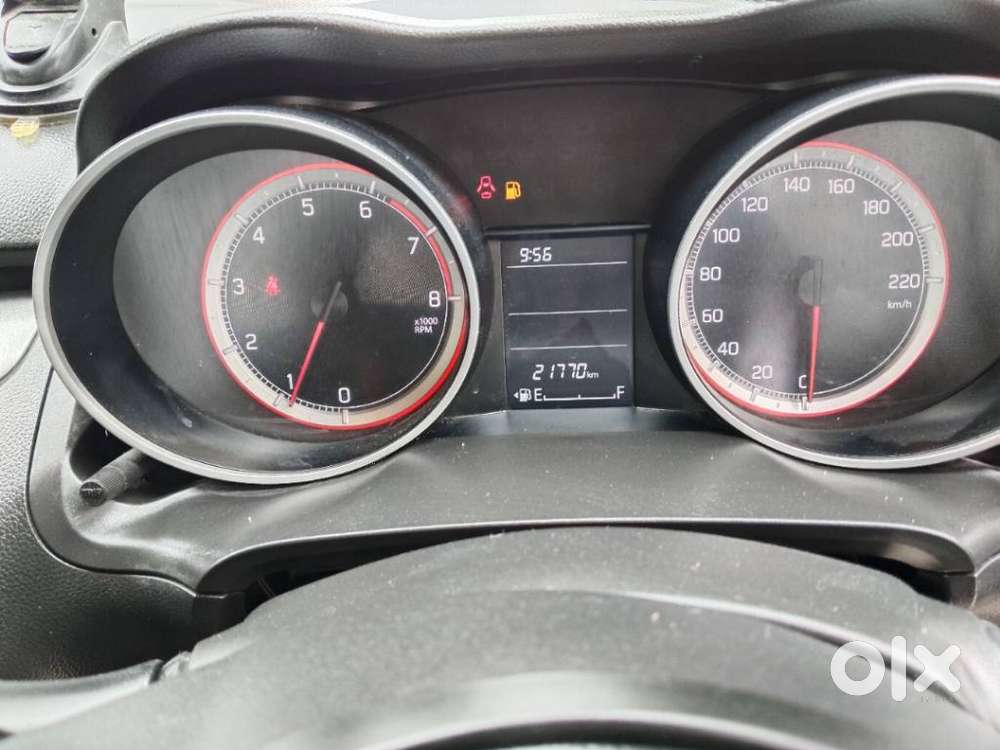Maruti Suzuki Swift Vxi + Manual, 2021, Petrol