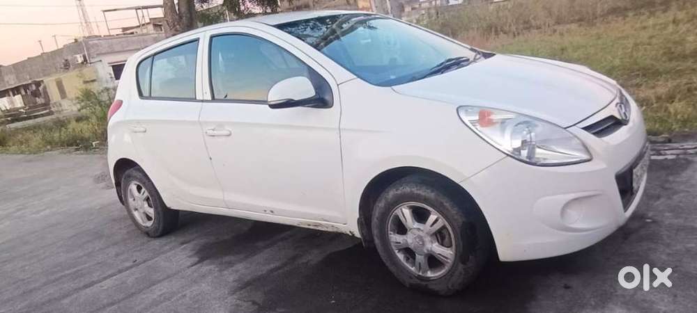 Hyundai I20 2012 Diesel 180000 Km Driven