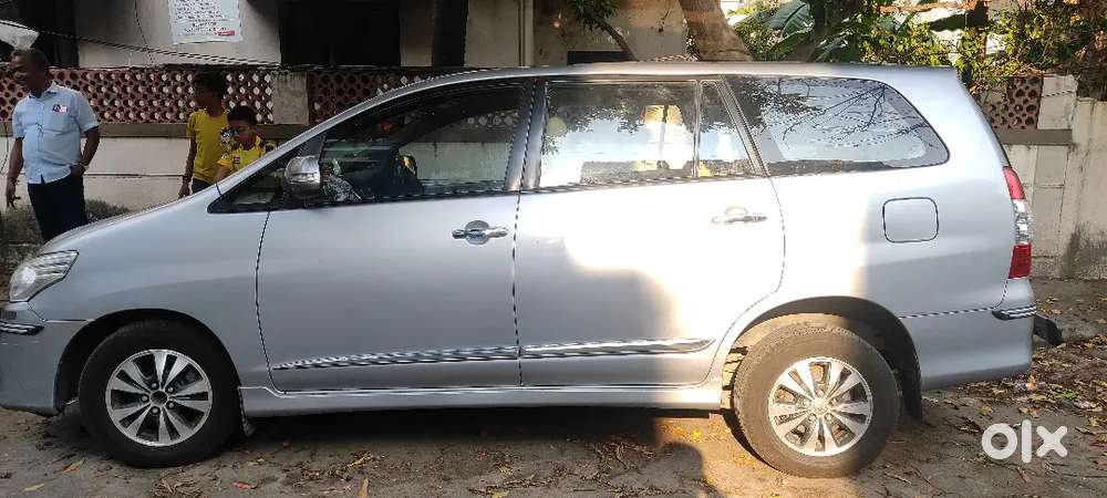 Toyota Innova 2015 Diesel 160000 Km Driven