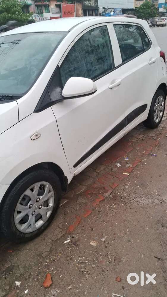 Hyundai Grand I10 Asta 2013 Last October