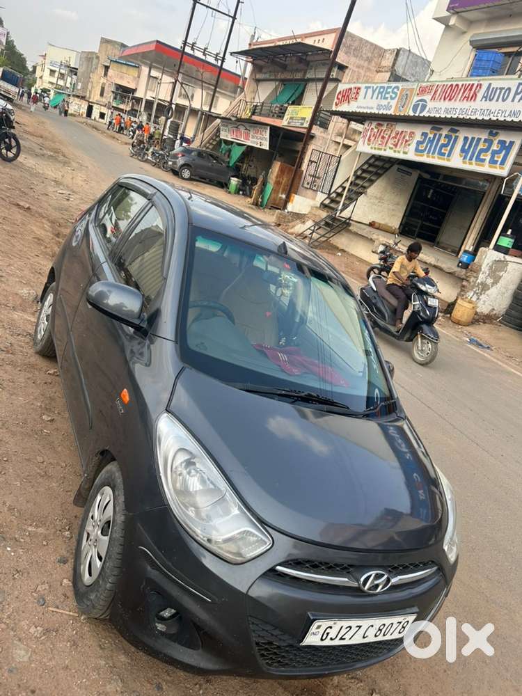 Hyundai I10 Automatic 2012 Petrol