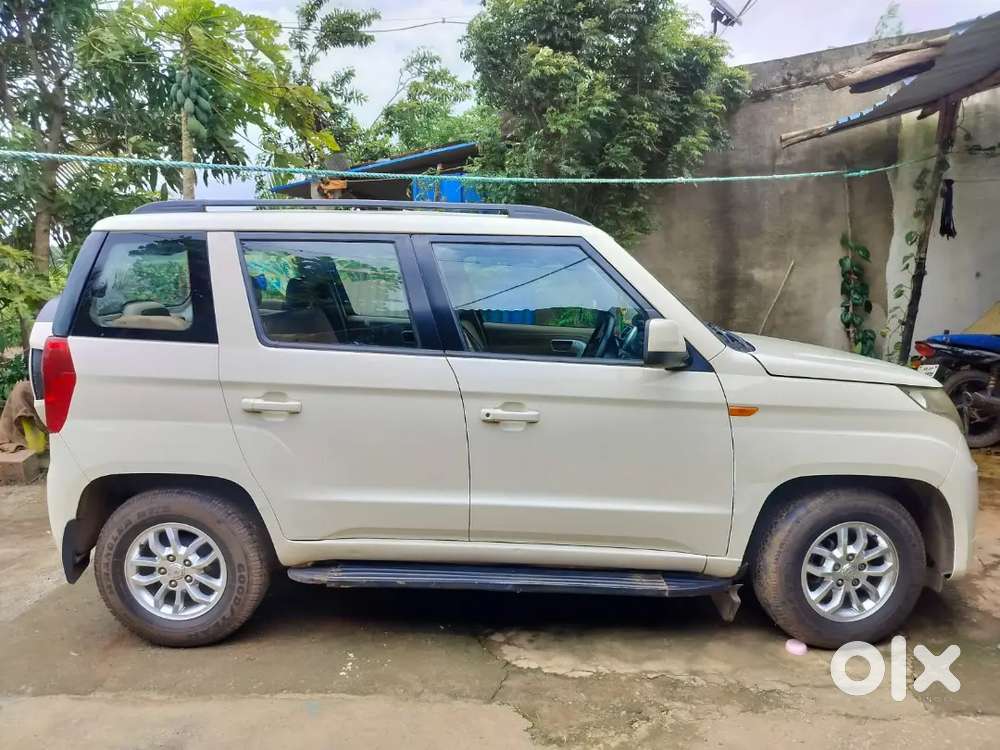 Mahindra Tuv 300 2018