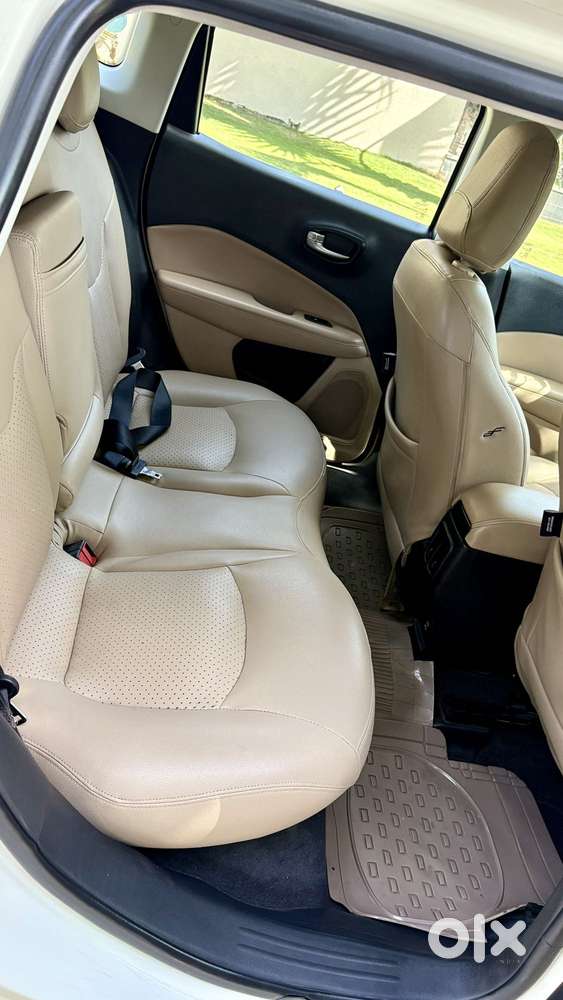 Jeep Compass 2.0 Longitude Option, 2017, Petrol