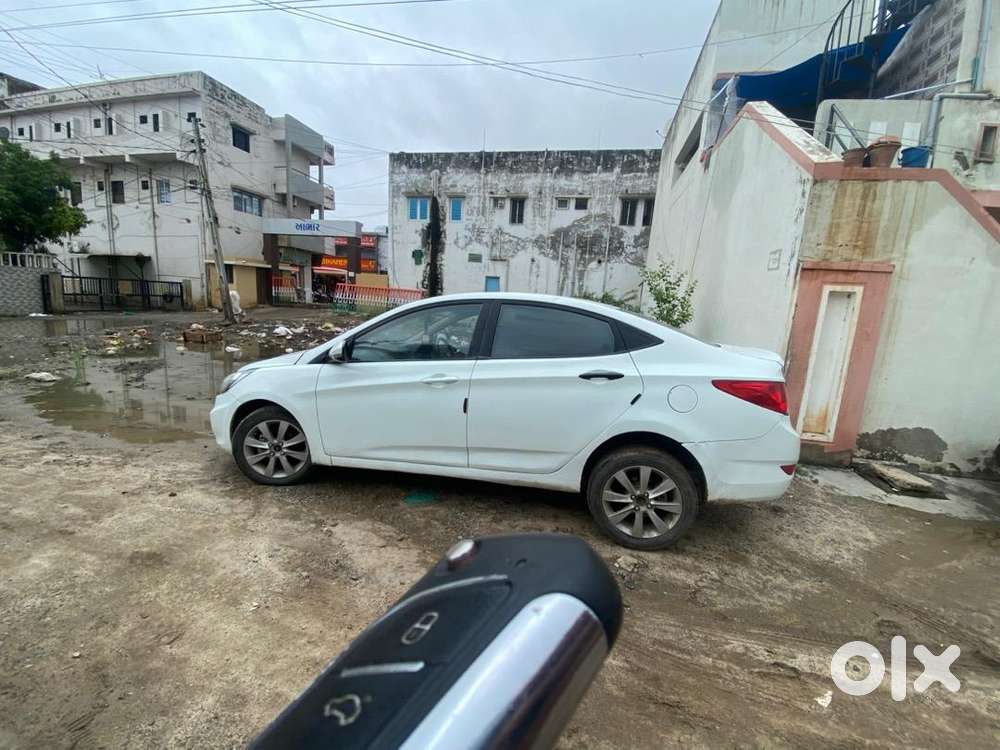 Hyundai Fluidic Verna 2012 Diesel 185000 Km Driven
