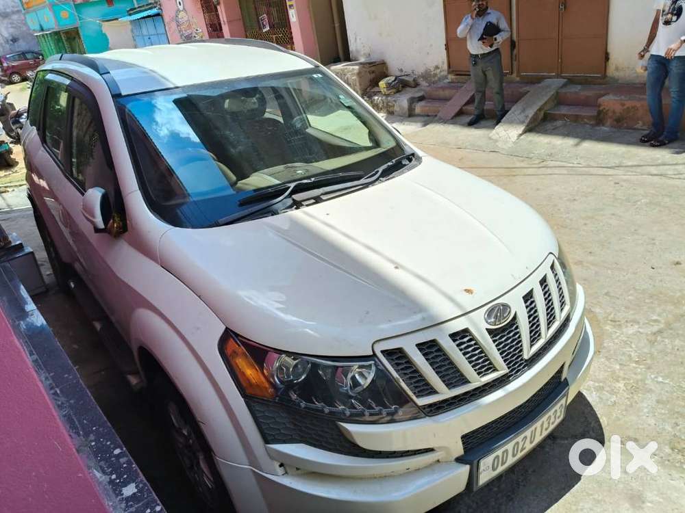 Mahindra Xuv 500 W8. Registration 2015.