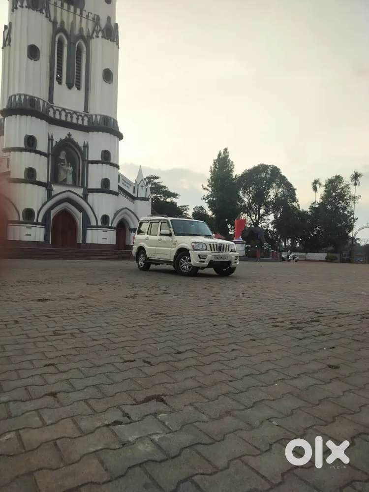 2014 Mahindra Scorpio Vlx 2.2 Mhawk (airbag Edition)