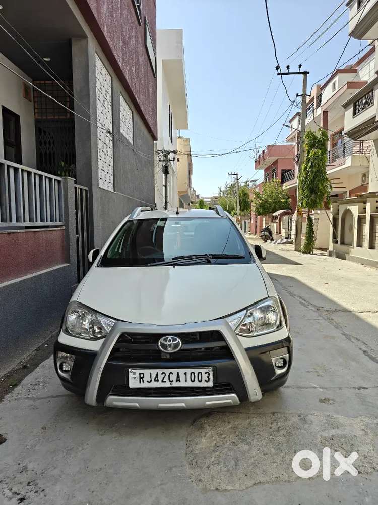 Toyota Etios Cross 2014