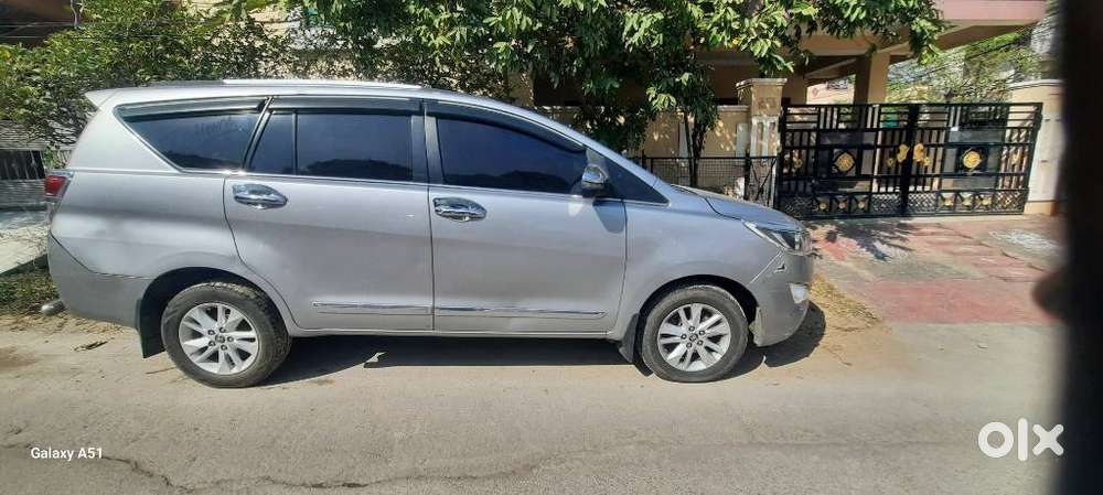 Toyota Innova Crysta 2.4 G Mt, 2017, Diesel